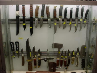 Waco knife and kitchen cutlery store benchmade knives, case kinfe, kershaw kinfe, swiss army knife, mooremaker